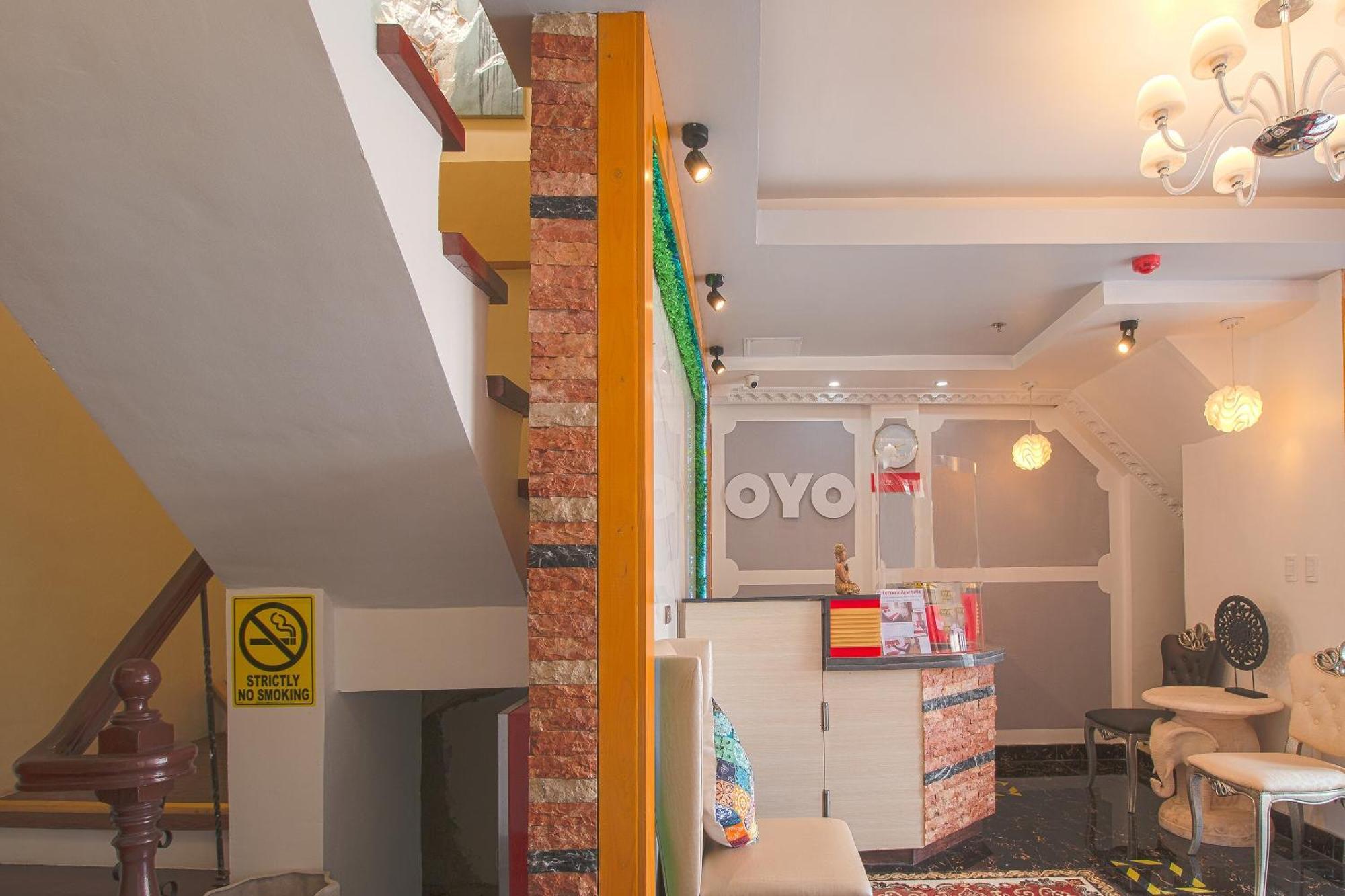 Oyo 685 K Fortune Apartelle 막탄 외부 사진