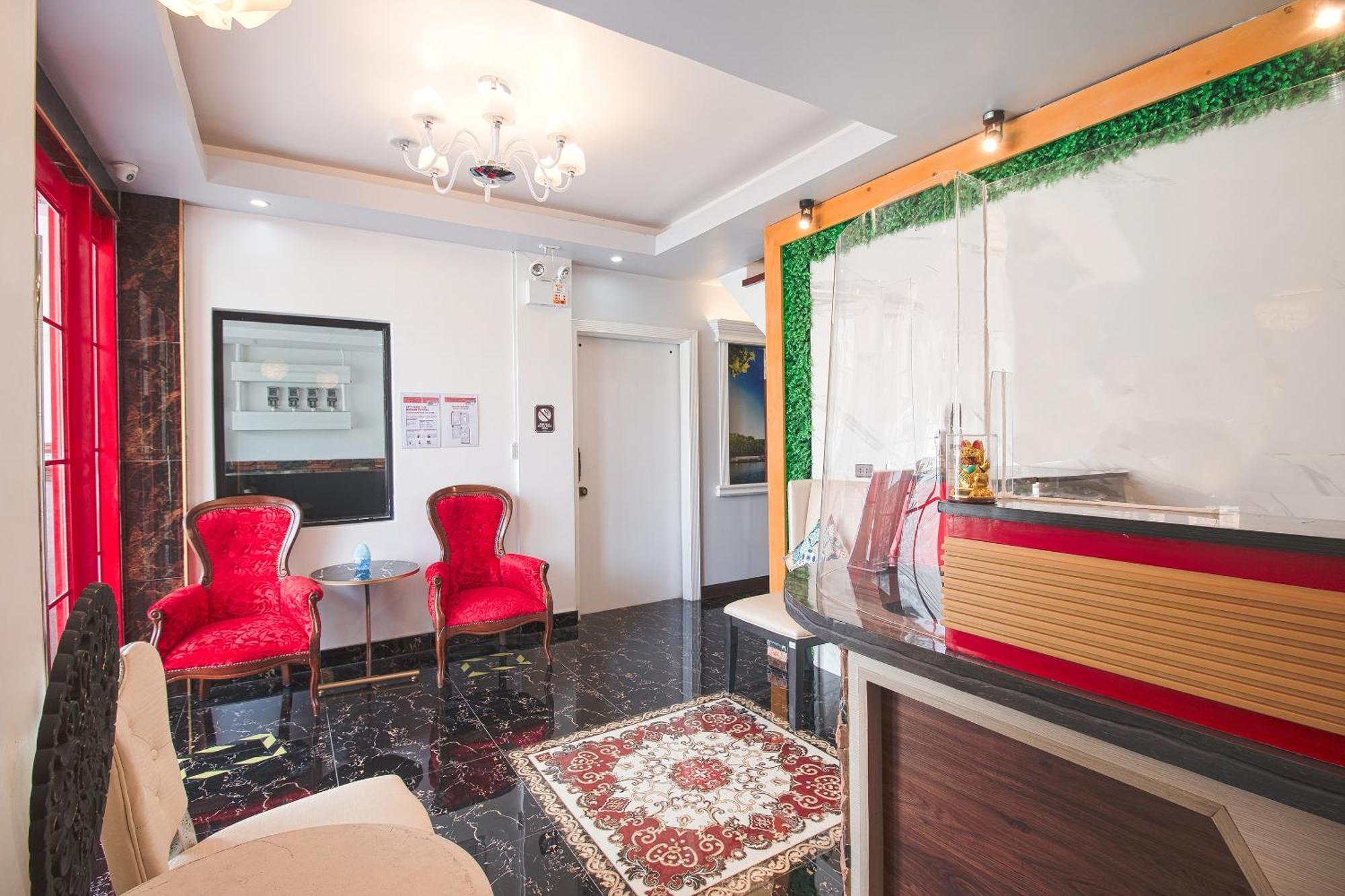Oyo 685 K Fortune Apartelle 막탄 외부 사진